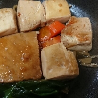 豆腐、人参、ネギを入れました。あっさりして美味しいかったです。